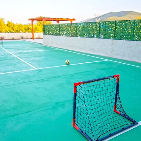 In Opanci Mit Beheiztem Pool- Parkplatz By Interhome Vikendica Lovrec